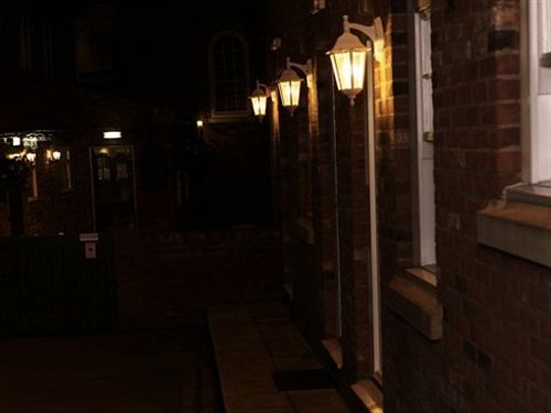 The Downe Arms Otel Snaith Dış mekan fotoğraf